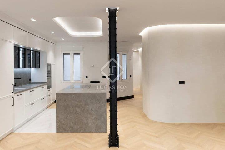 4 bedrooms apartment for sale in Madrid, Spain - Image 3