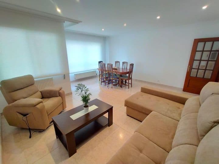 3 bedrooms apartment for rent in Vigo, Spain - Image 3