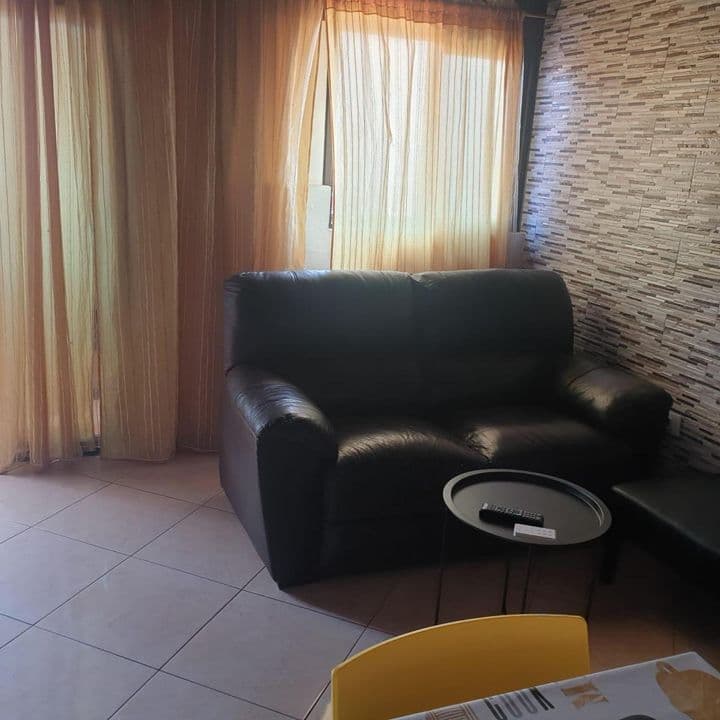 2 bedrooms apartment for rent in Adeje, Spain - Image 4