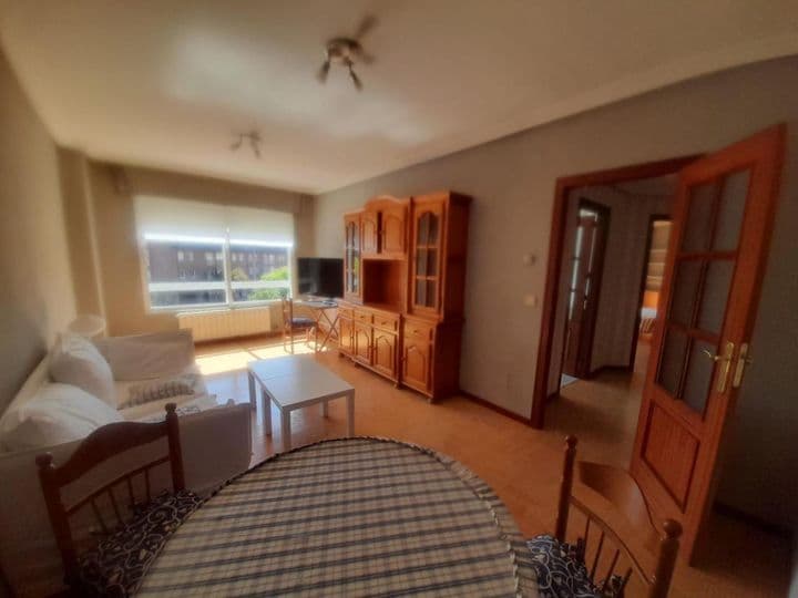 1 bedroom apartment for rent in Valladolid, Spain - Image 3