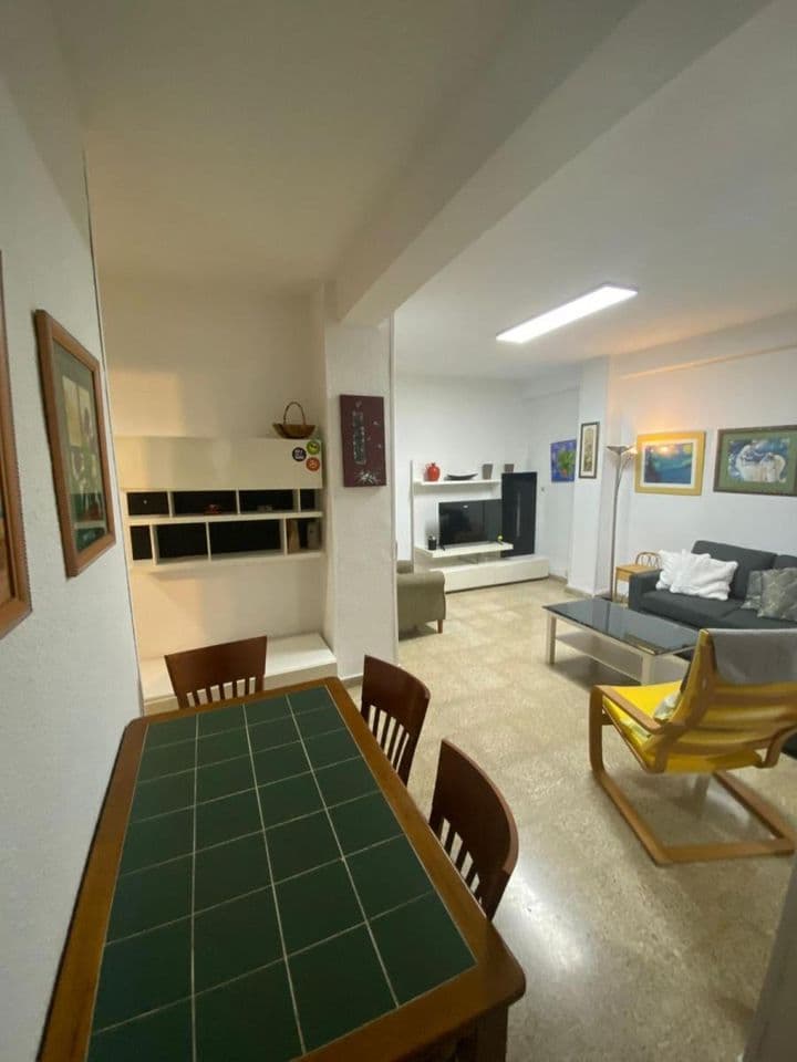 4 bedrooms apartment for rent in Camino de Ronda, Spain - Image 2