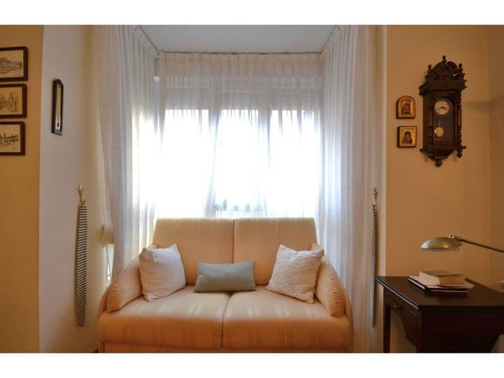 2 bedrooms apartment for rent in Palencia, Spain - Image 7