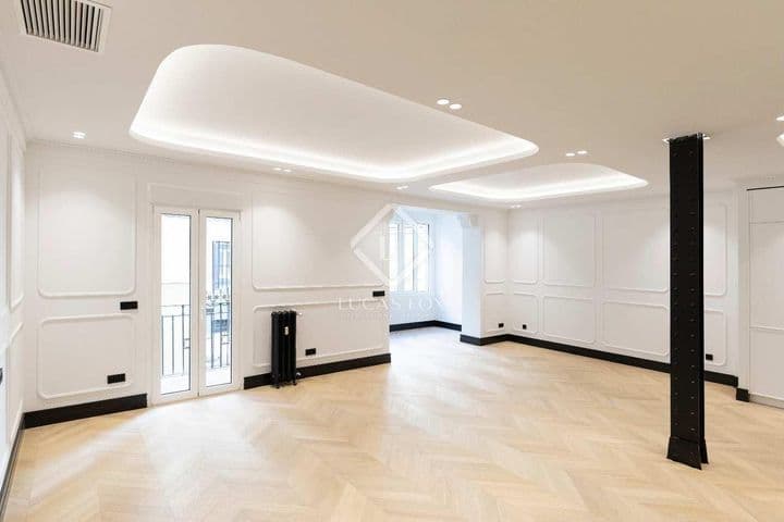 4 bedrooms apartment for sale in Madrid, Spain - Image 2