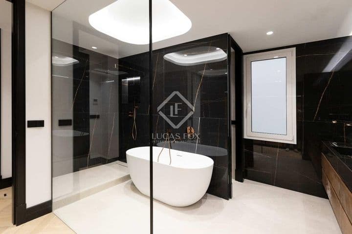 4 bedrooms apartment for sale in Madrid, Spain - Image 6