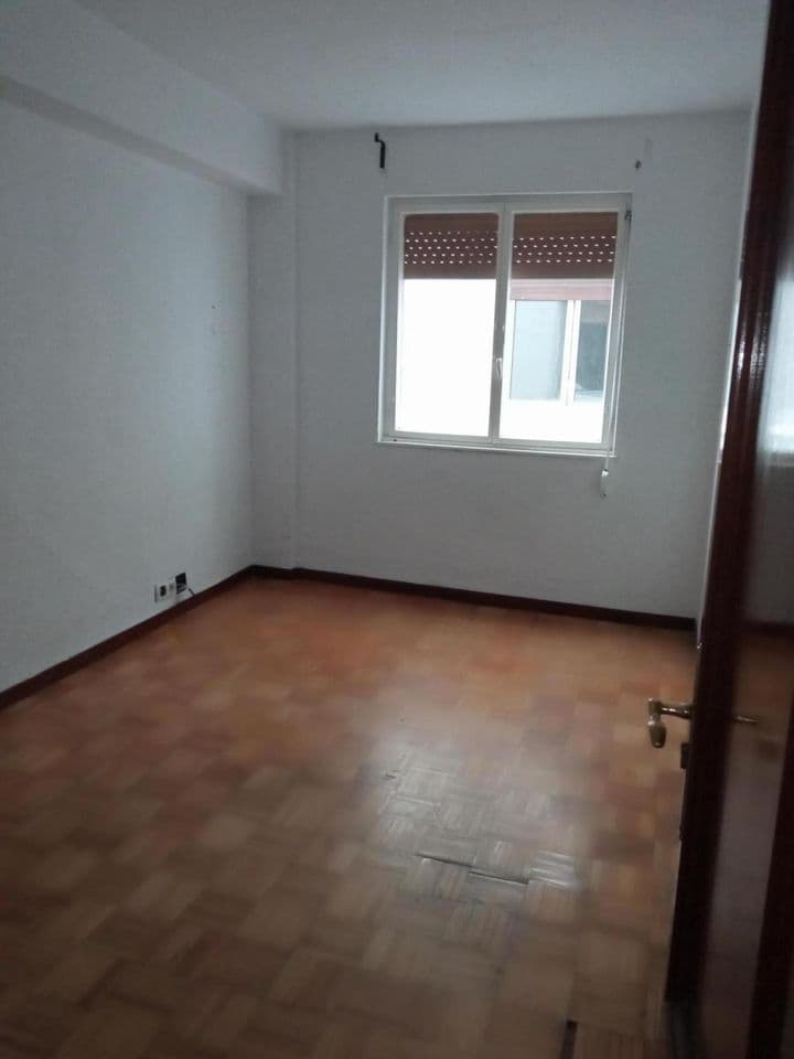 3 bedrooms apartment for sale in Oviedo, Spain - Image 4