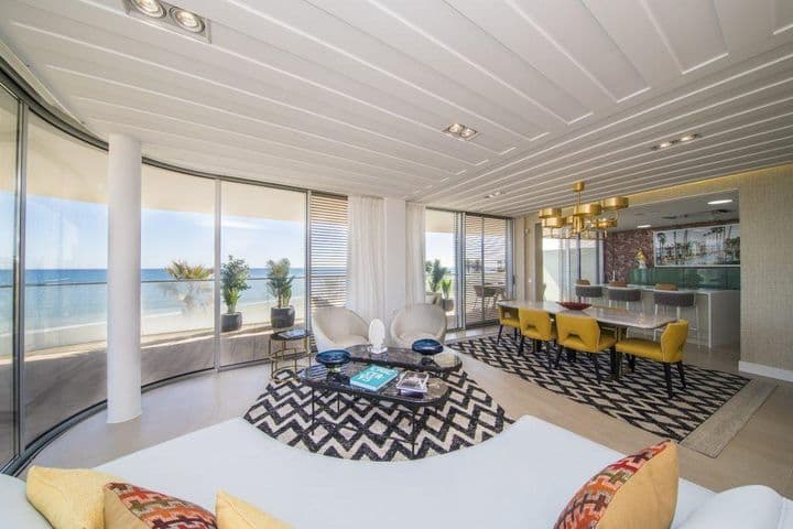 4 bedrooms apartment for sale in Estepona, Spain - Image 4