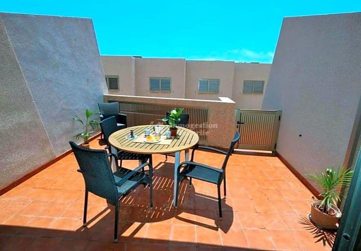 2 bedrooms house for rent in Granadilla de Abona, Spain - Image 2