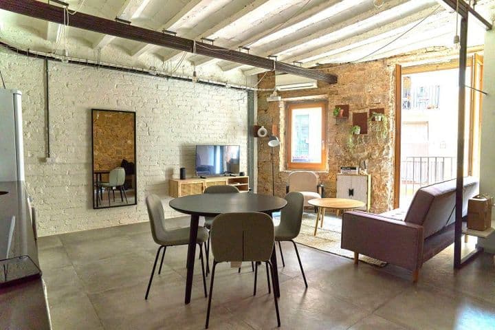 2 bedrooms apartment for rent in Ciutat Vella, Spain - Image 2