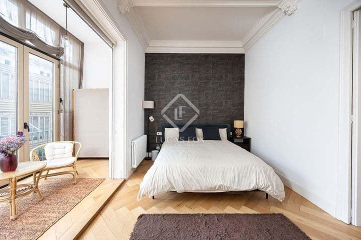 3 bedrooms apartment for rent in Barcelona, Spain - Image 10