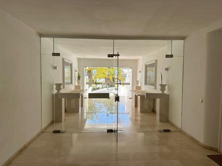 3 bedrooms apartment for rent in Marbella, Spain - Image 8