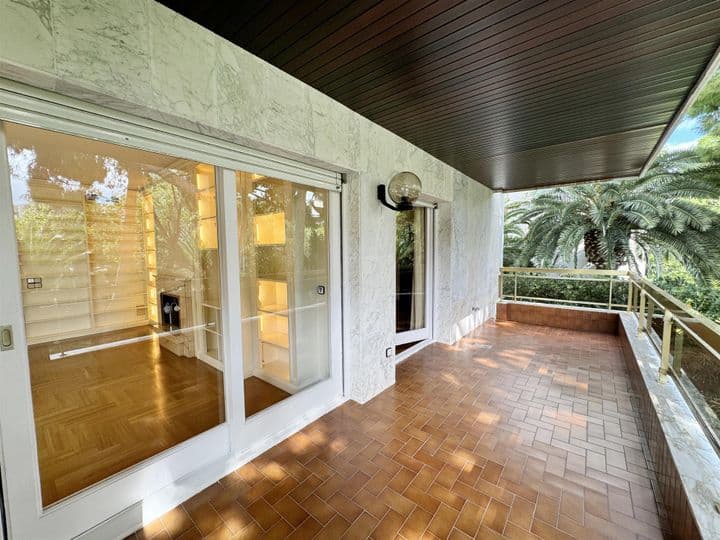 5 bedrooms apartment for sale in Barcelona, Spain