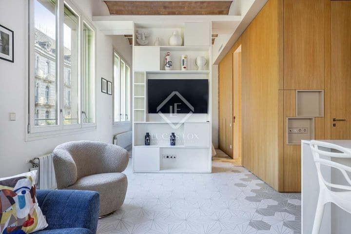 1 bedroom apartment for rent in Barcelona, Spain - Image 8