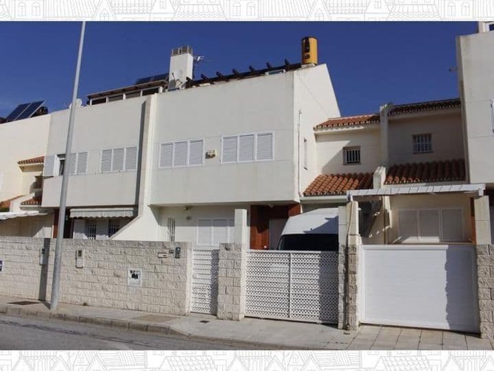 3 bedrooms house for rent in Zona Sohail, Spain - Image 5