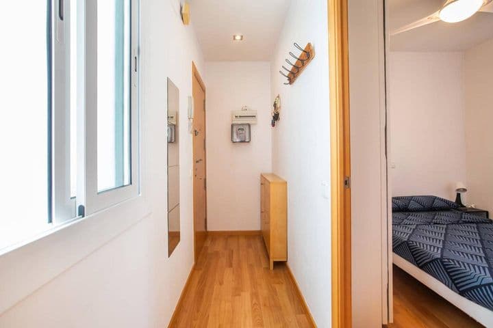 2 bedrooms apartment for rent in Barcelona, Spain - Image 8