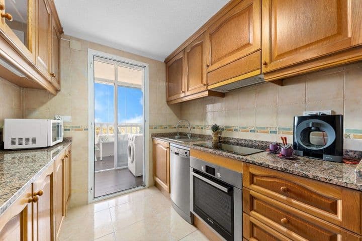 2 bedrooms apartment for rent in Puerto Deportivo, Spain - Image 11