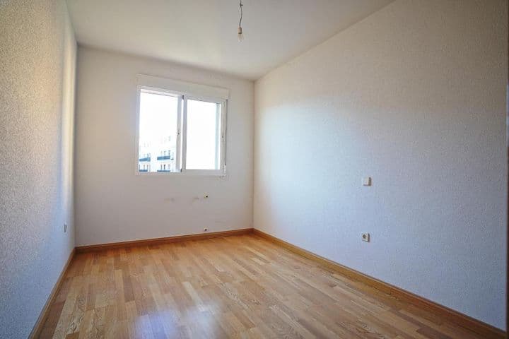 2 bedrooms apartment for rent in Ocana, Spain - Image 12