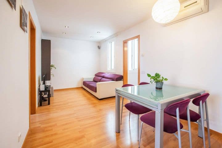 2 bedrooms apartment for rent in Barcelona, Spain - Image 12