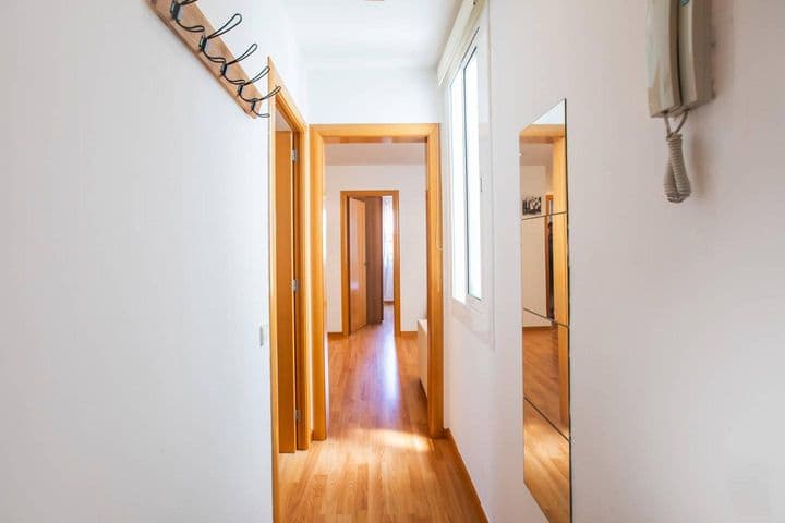 2 bedrooms apartment for rent in Barcelona, Spain - Image 9