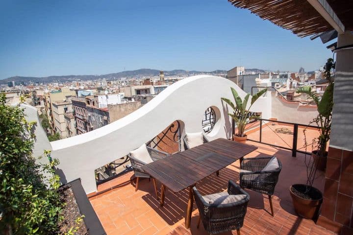 1 bedroom apartment for rent in Sants-Montjuic, Spain - Image 6