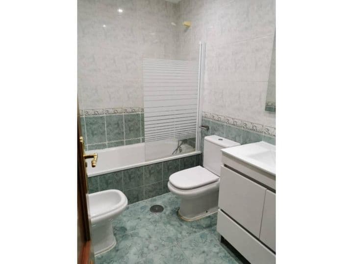 2 bedrooms apartment for rent in Almunecar Centro, Spain - Image 2