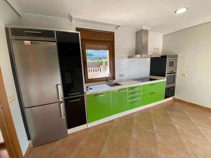 4 bedrooms house for rent in Pontevedra, Spain - Image 11