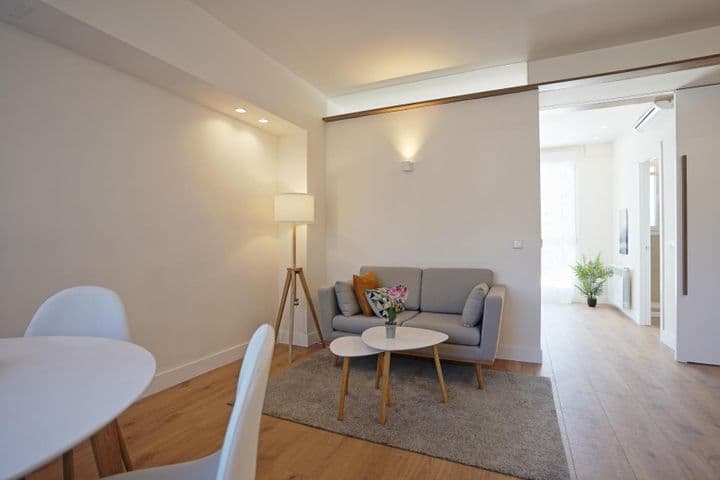 1 bedroom apartment for rent in Madrid, Spain - Image 7