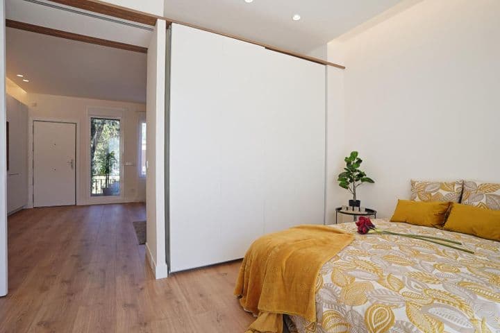 1 bedroom apartment for rent in Madrid, Spain - Image 9