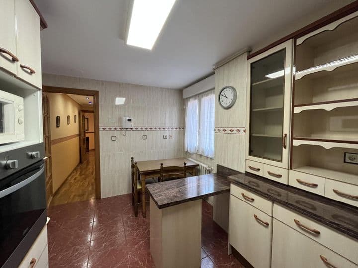 4 bedrooms apartment for rent in Gijon, Spain - Image 7