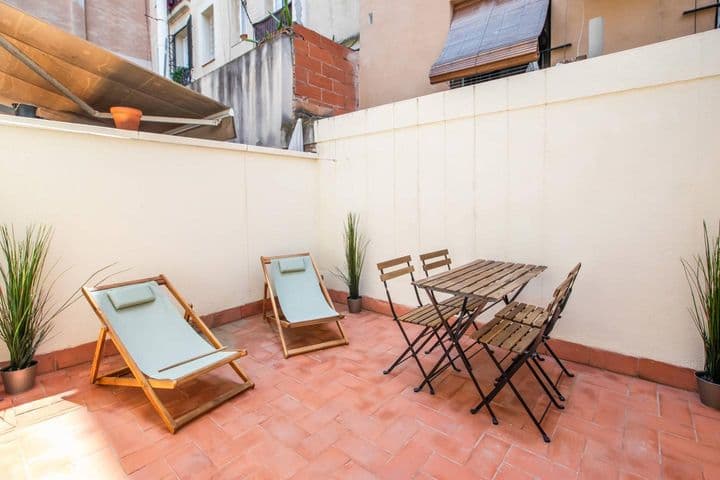 2 bedrooms apartment for rent in Ciutat Vella, Spain - Image 8