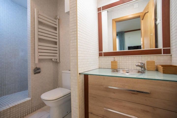 Apartment for rent in Ciutat Vella, Spain - Image 10