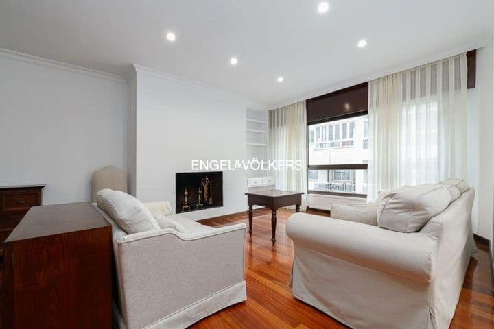 5 bedrooms apartment for rent in Vigo, Spain - Image 7