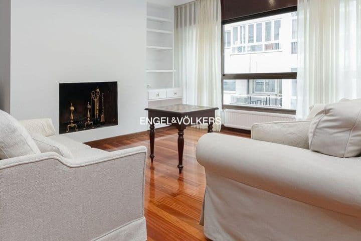 5 bedrooms apartment for rent in Vigo, Spain - Image 5