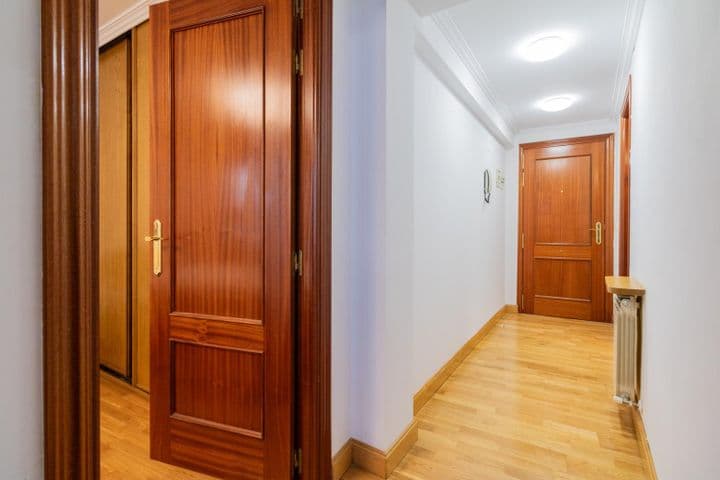 1 bedroom apartment for sale in Pamplona, Spain - Image 11