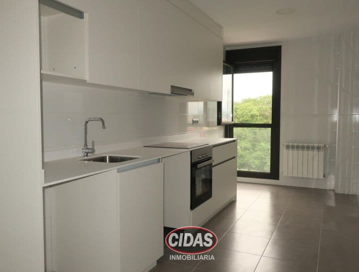 3 bedrooms apartment for rent in Llanera, Spain - Image 11