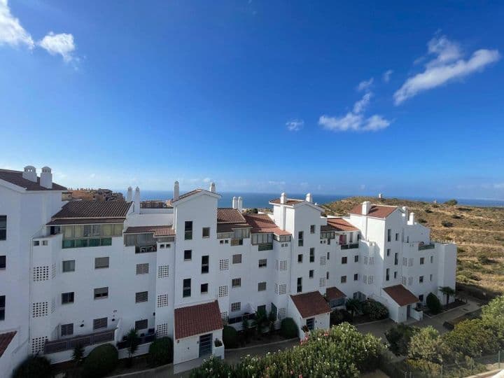 2 bedrooms apartment for rent in La Cala del Moral, Spain - Image 2