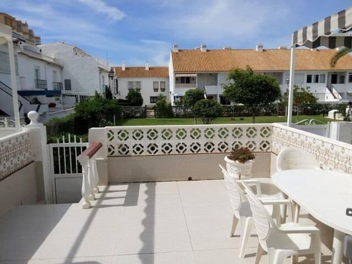 3 bedrooms apartment for rent in Centro Internacional, Spain - Image 12