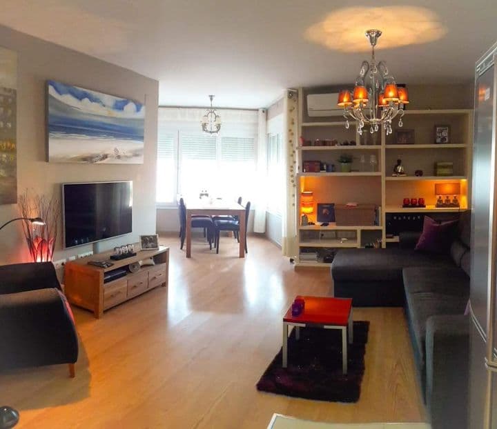 1 bedroom apartment for rent in Centro Internacional, Spain - Image 6