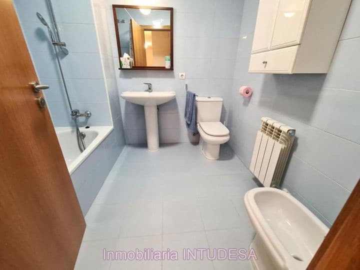 2 bedrooms apartment for rent in Tudela, Spain - Image 9