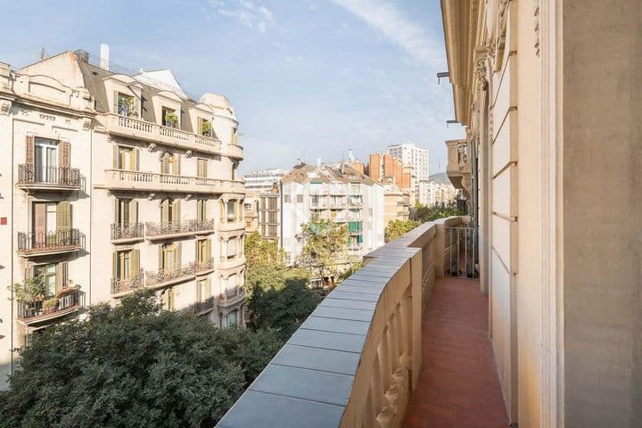 3 bedrooms apartment for sale in Barcelona, Spain - Image 8