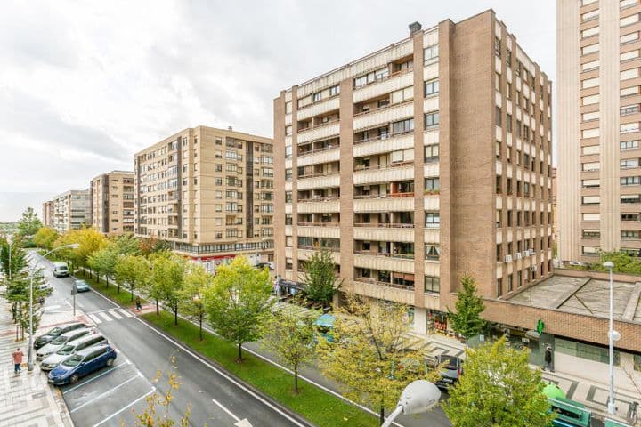 4 bedrooms apartment for sale in Pamplona, Spain - Image 9