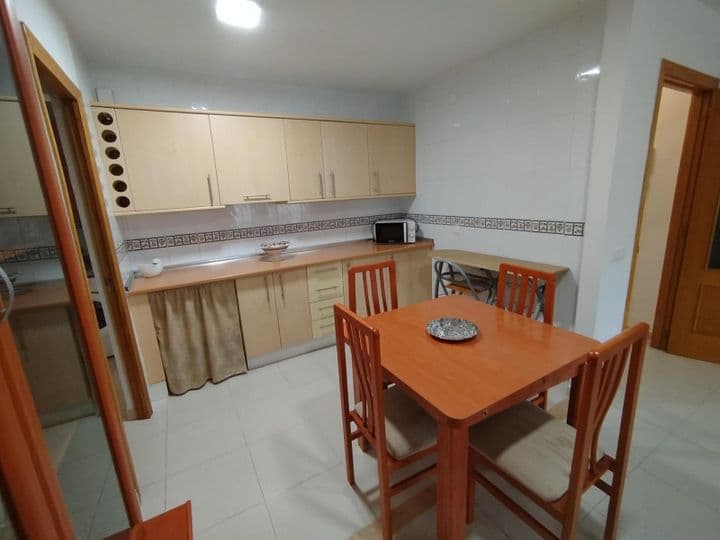 3 bedrooms apartment for rent in Malaga, Spain - Image 3