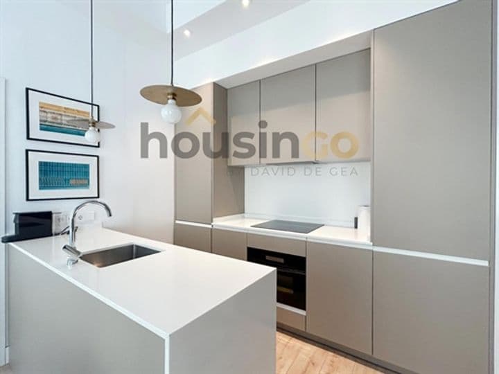 4 bedrooms apartment for sale in Madrid, Spain - Image 3