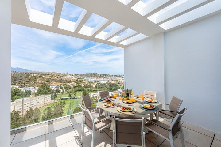 3 bedrooms apartment for rent in La Cala de Mijas, Spain - Image 5