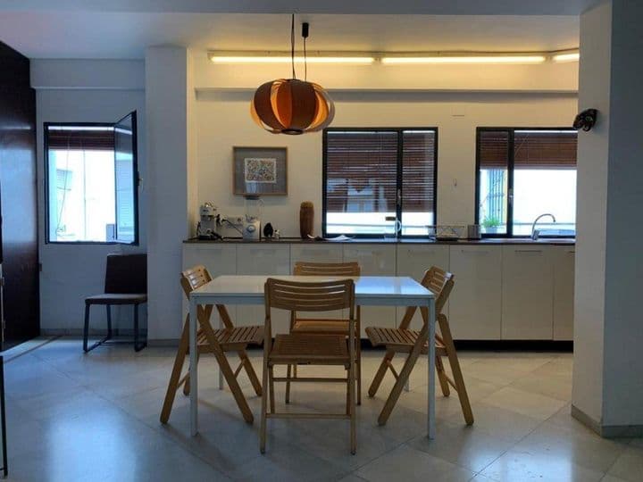 2 bedrooms apartment for rent in Seville, Spain - Image 3