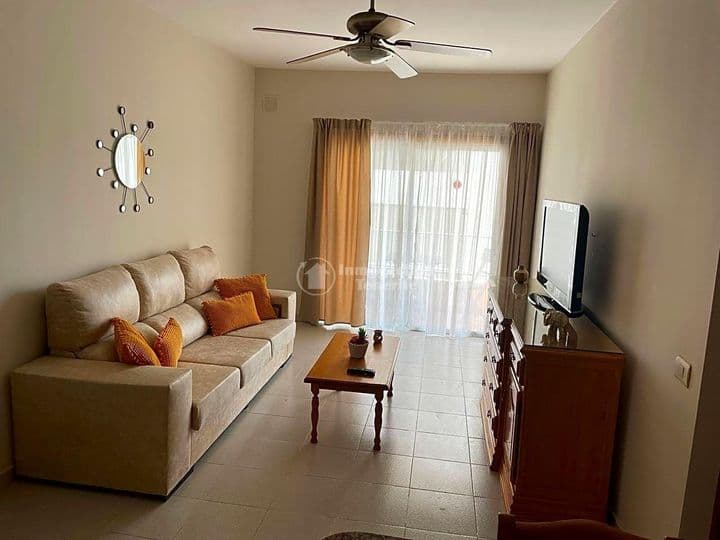 1 bedroom apartment for rent in Costa del Silencio-Las Galletas, Spain - Image 9