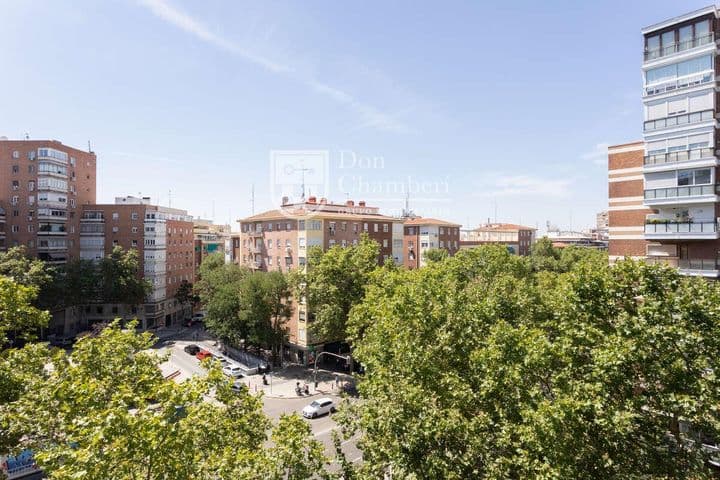 4 bedrooms apartment for sale in Chamberi, Spain - Image 2