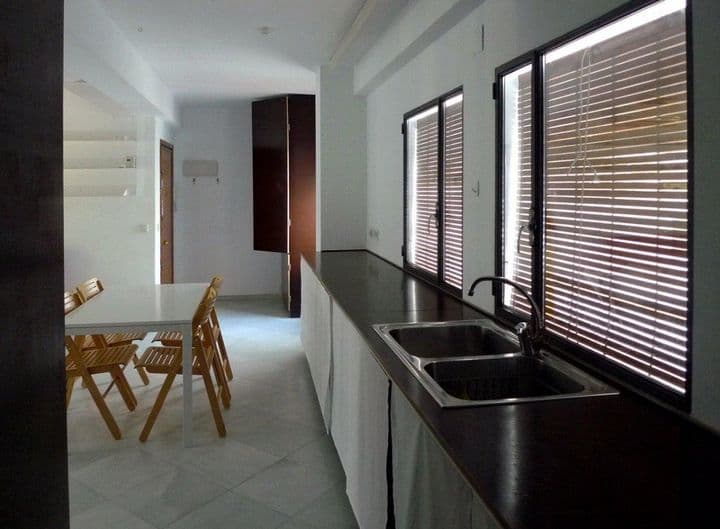 2 bedrooms apartment for rent in Seville, Spain - Image 10