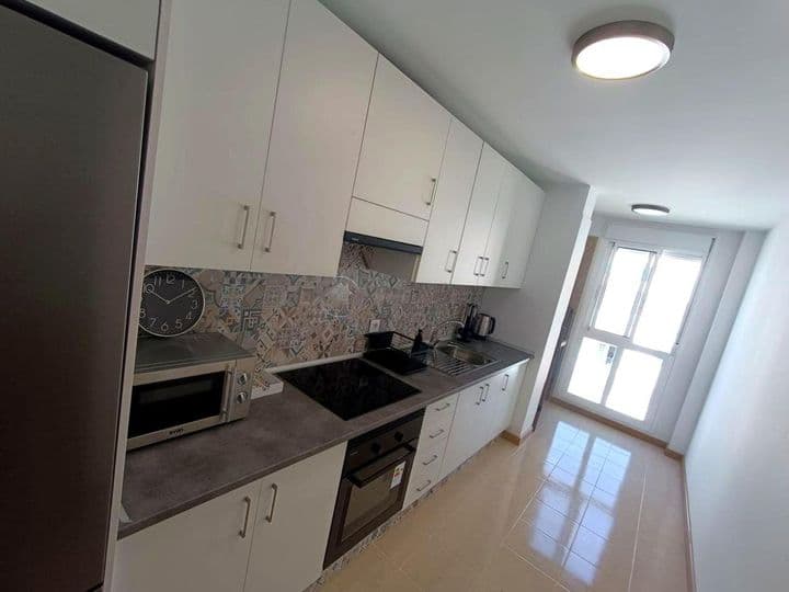 2 bedrooms apartment for rent in Arona, Spain - Image 3