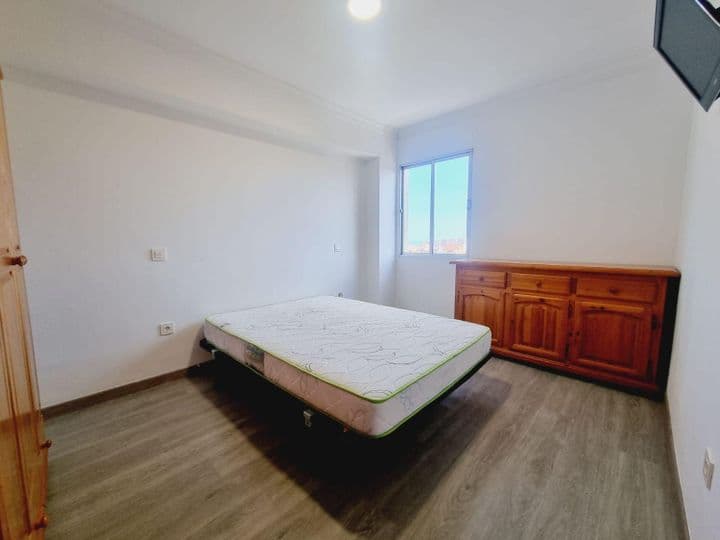 3 bedrooms apartment for rent in Ciudad Alta, Spain - Image 10