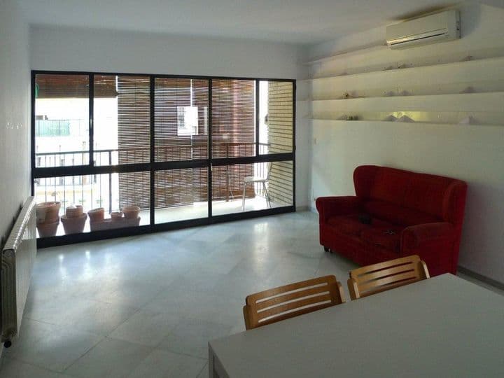 2 bedrooms apartment for rent in Seville, Spain - Image 2